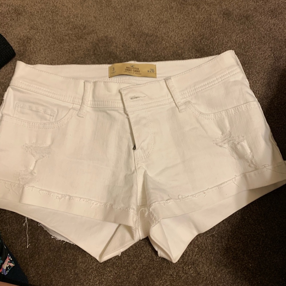 white jean shorts